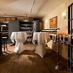 Ellington Hotel 4*