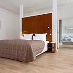 Ellington Hotel 4*