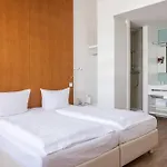 Ellington Szálloda 4*